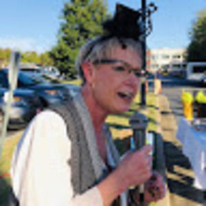 Meet your Posher, Carole